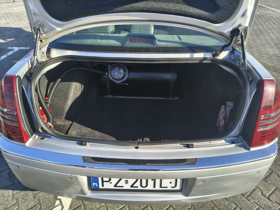 Chrysler 300C 3.5 LPG Salon PL 2004