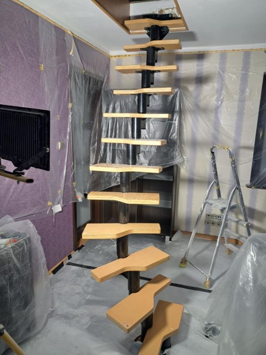 Drewniane schody modułowe