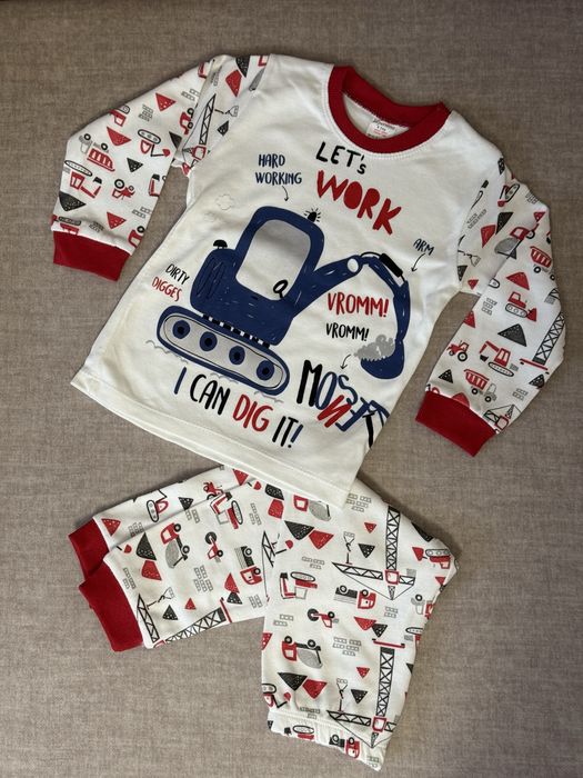 Дитяча піжама для хлопчика з машинками (нова)