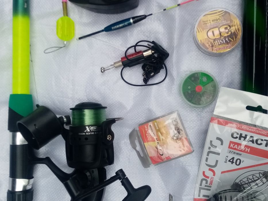 Рибальські снасті.