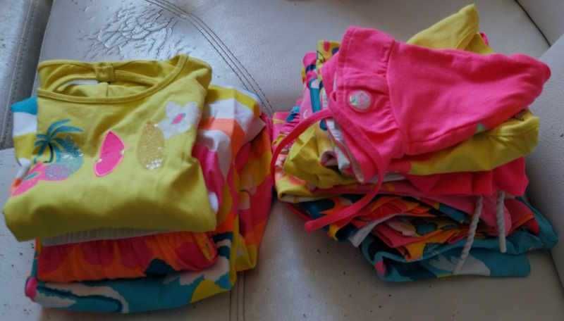 Pack de roupa da marca Tuc Tuc