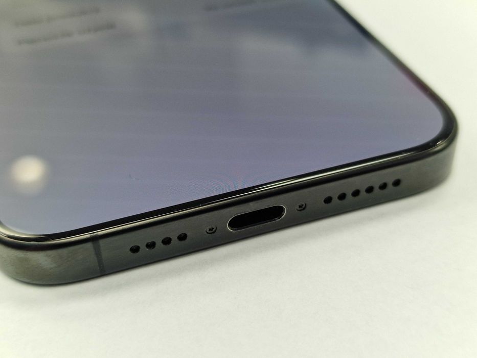 Iphone 15 PRO MAX 256GB/ Black Titanium/ 86%/ Grade A/ + ładowarka/ Gwarancja
