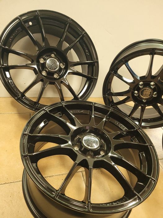 Jantes Novas Zracing Gloss Black