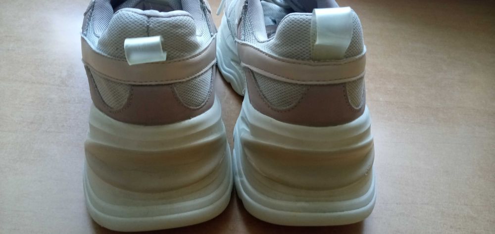 Bershka adidasy r.40