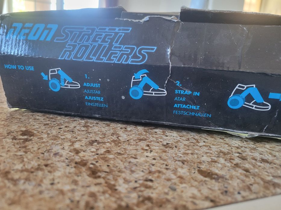 Роликовые коньки