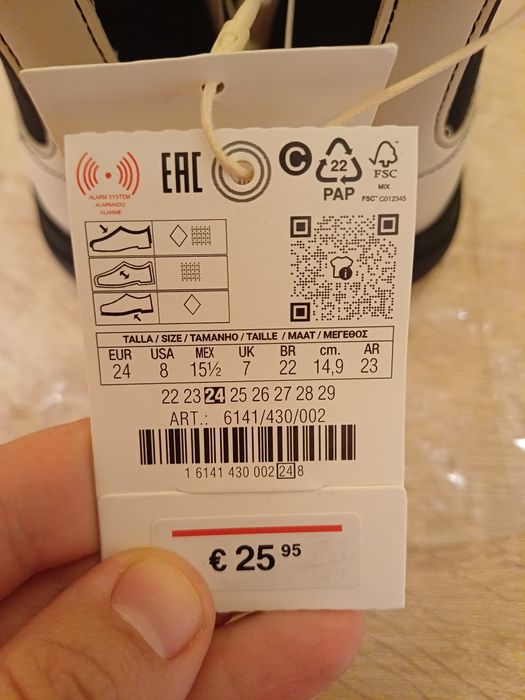 продам дитячі чоботи Zara 24