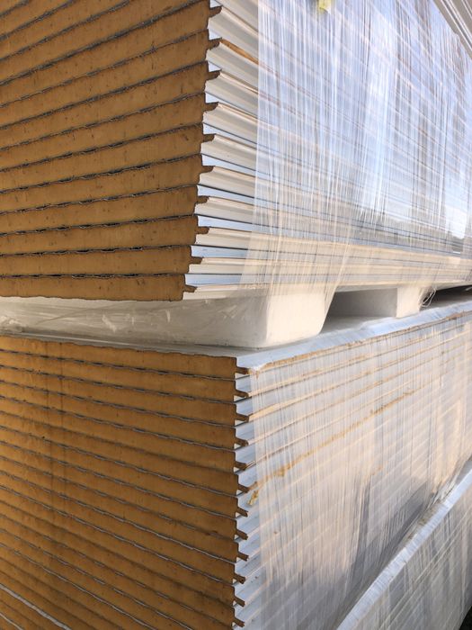 Painel Sandwich cobertura 5 ondas