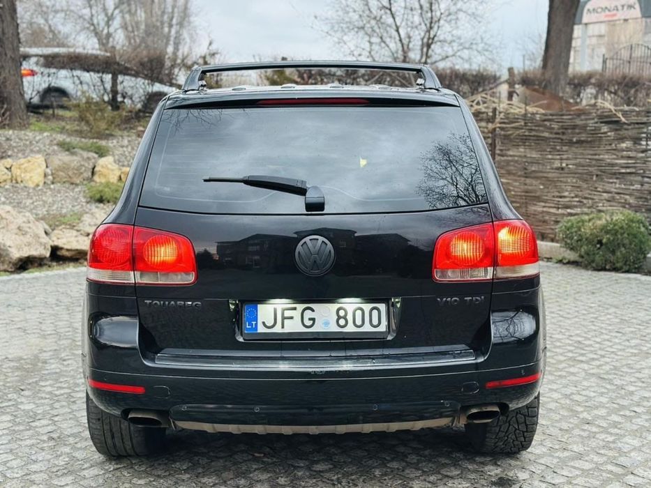 Volkswagen Touareg V10