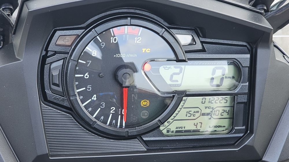 Suzuki Vstrom 650 23'