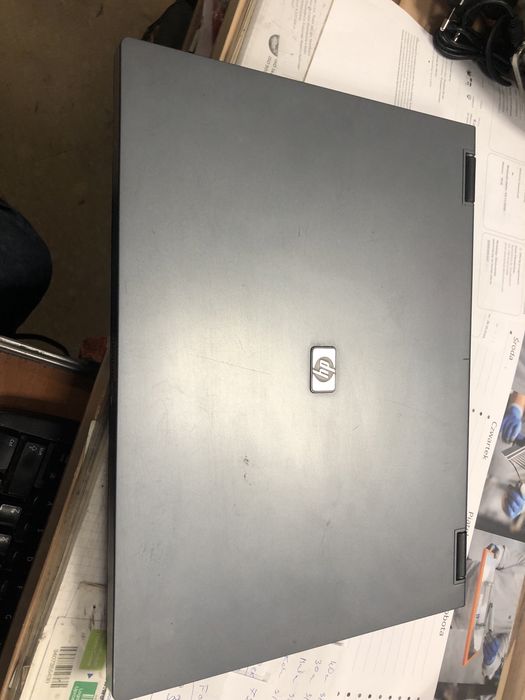 Laptop Hp6715b uszkodzony