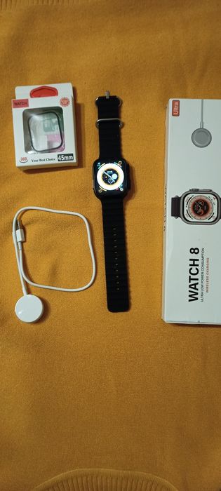 Watch 8 ultra смарт часи.