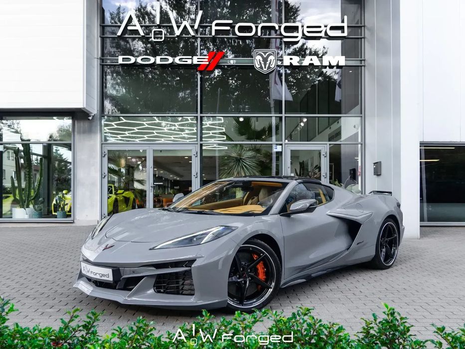 Chevrolet Corvette C8 E-Ray Coupe 6,2 V8 644KM 4X4 fabrycznie NOWY VAT 23% Homologacja EU