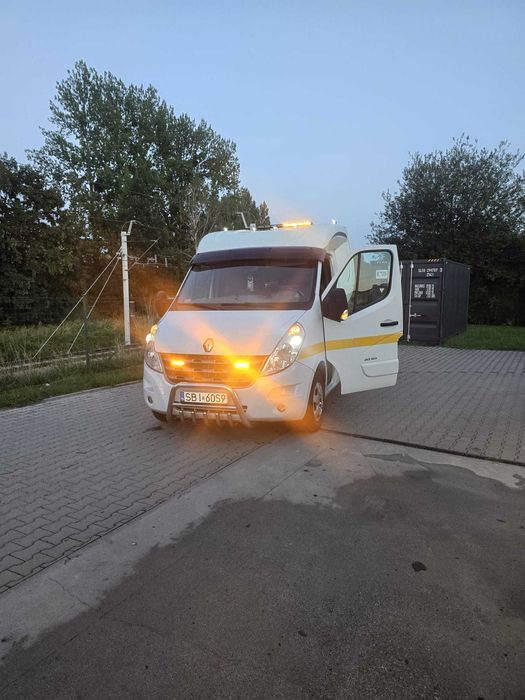 Sprzedam Renault Master Autolaweta 2010r