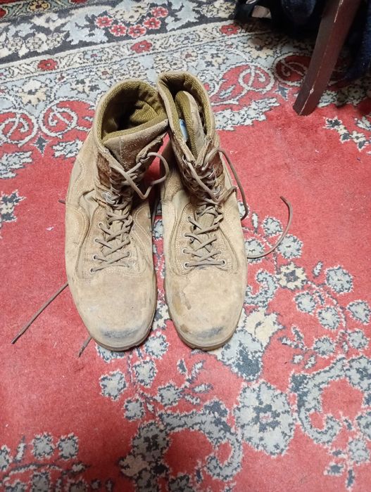 Берцы зимние.  в нормальном состоянии 45 размер.