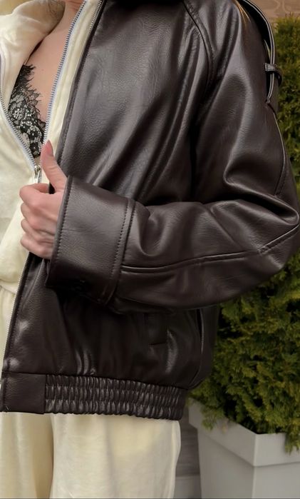 Продам куртку Zara