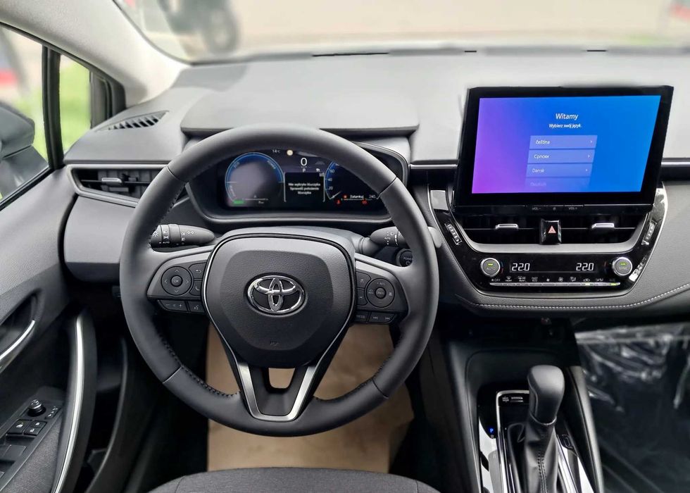Toyota Corolla 2025 Hybryda Automat Wynajem Wypożyczalnia