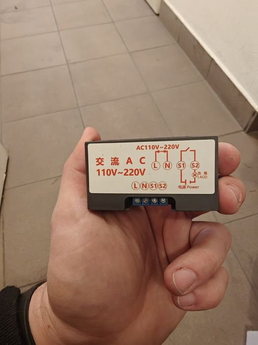 Czasówka / wyłącznik czasowy programowany