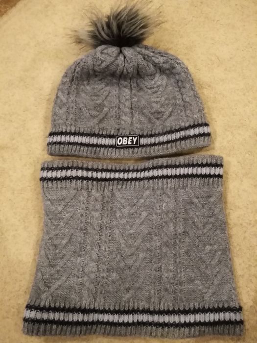 Комплект шапка и снуд