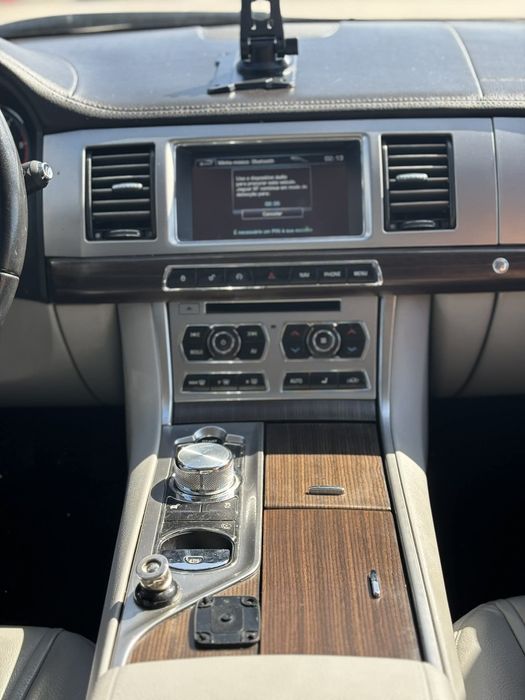 Jaguar XF 2.2 Ano 2013