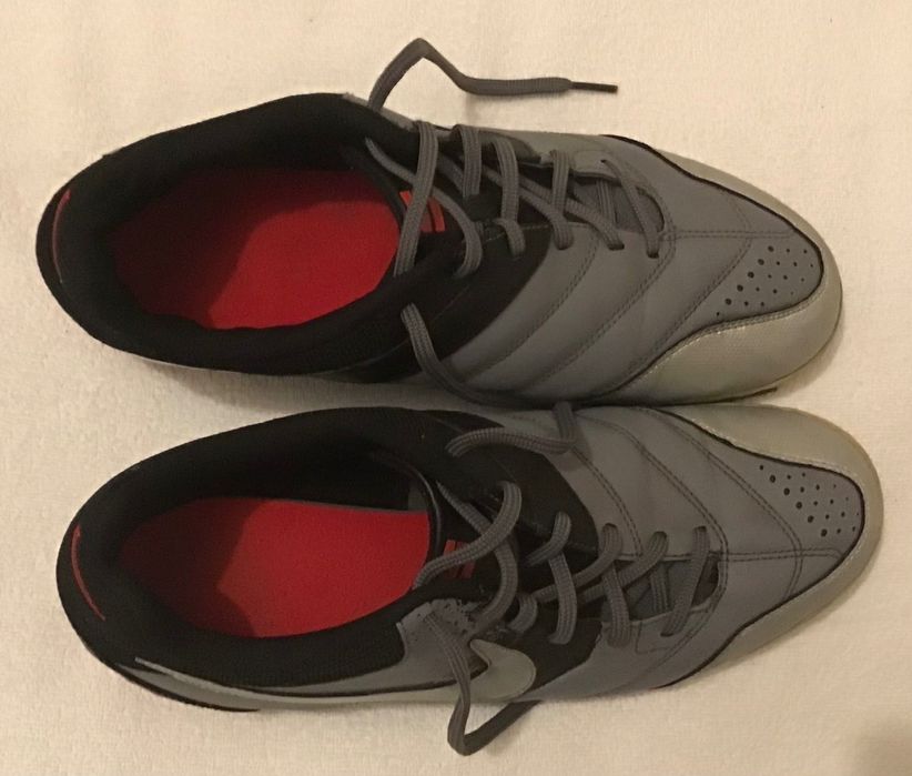 Sapatos de futebol de salão Nike Bomba 5pro