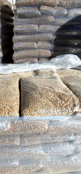 Вугілля брикети пелети для затишку взимку