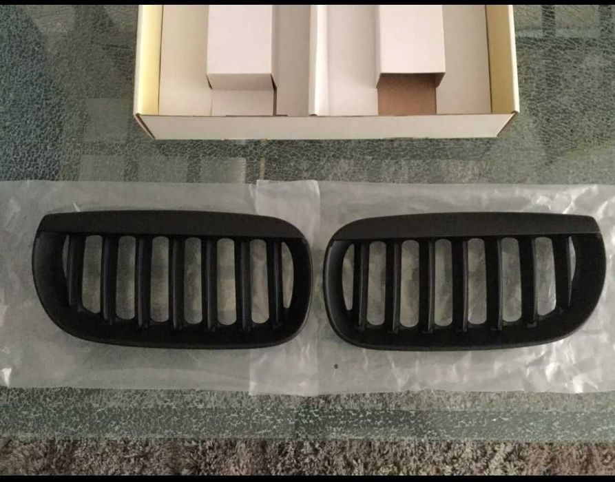 Grelha frontal BMW E83
