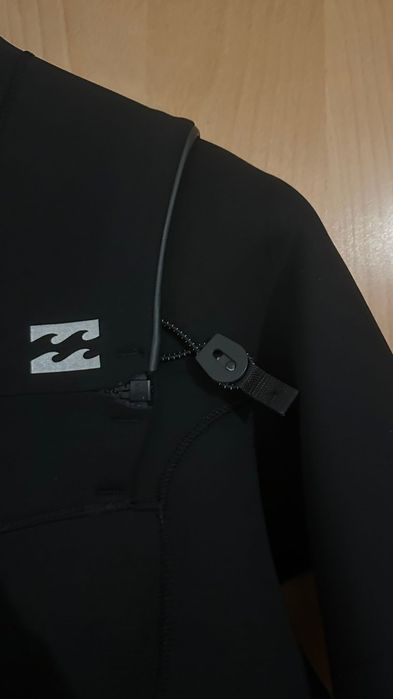 Fato de Surf Billabong Furnace Absolute 4/3mm (Chest Zip) – Como Novo