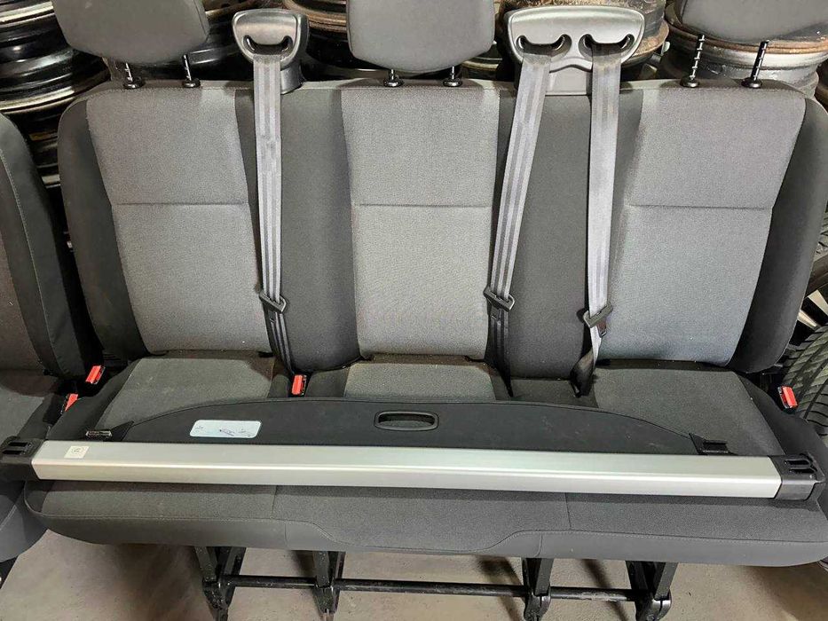 Шторка багажника Kia Sorento
