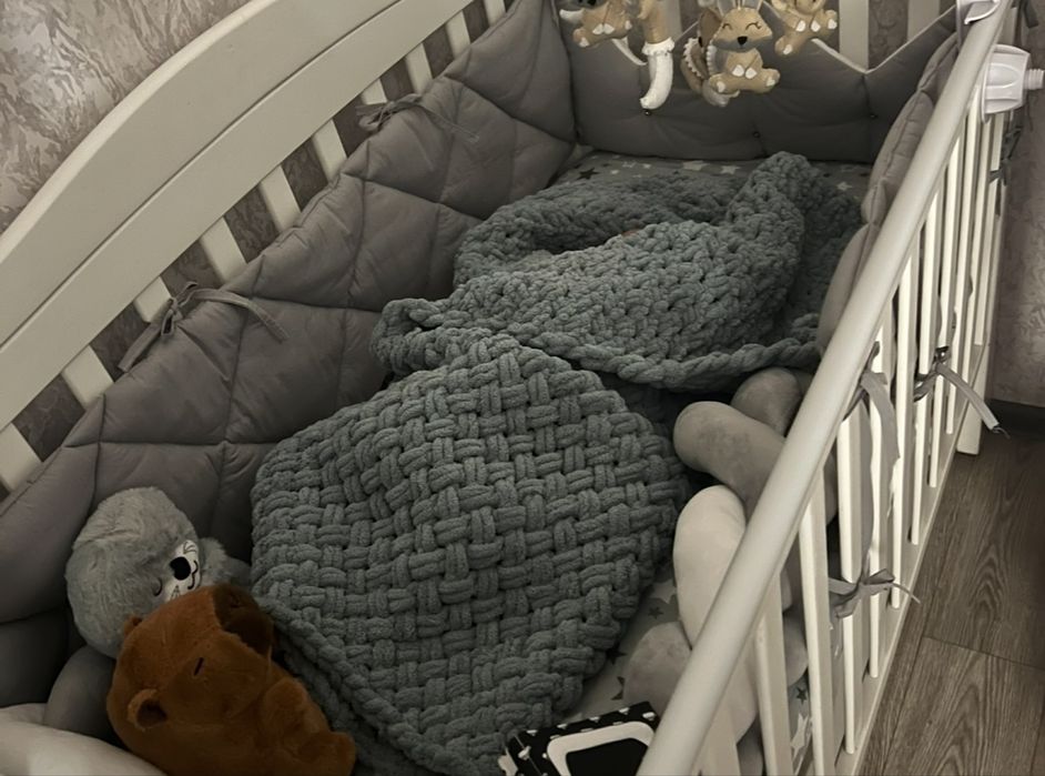 Продам плед вязанный детский