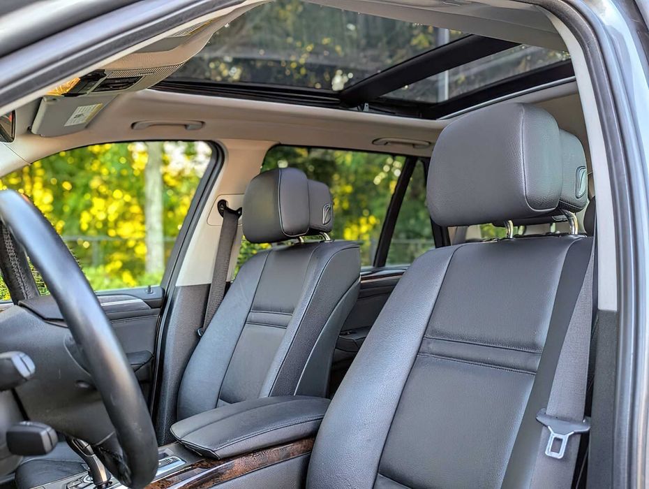 BMW X5      2012