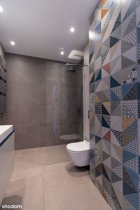 Urokliwy 3 pokojowy apartament na Wojskowej 7