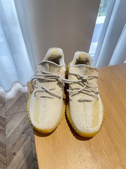 Adidas Yeezy boost 350 v2 light 43