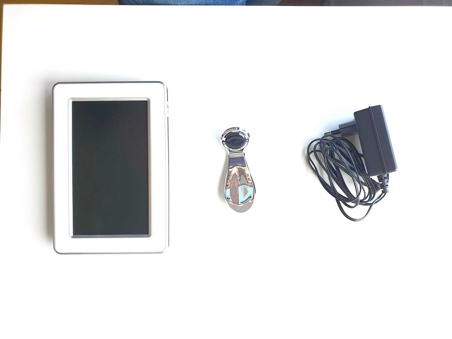 7" TFT LCD Digital Photo Frame with Card Slot and USB Port64729510548098120