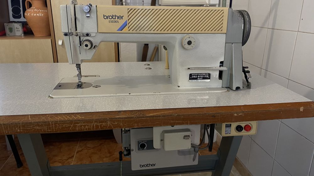 Maquina industrial de costura Brother Exedra