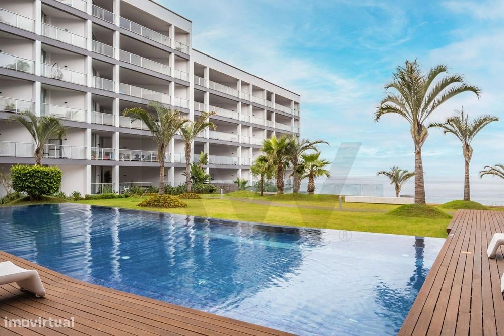 Apartamento T2 Edifício Madeira Palace Residences - Localizado Na Estr