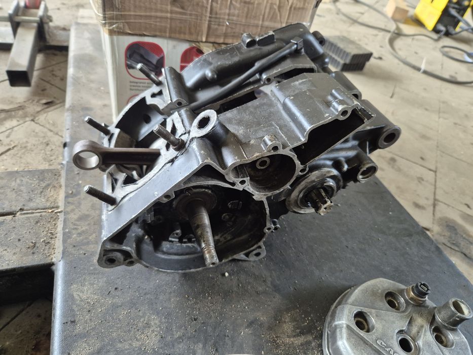 Silnik, wał Cagiva 125 Elefant, Aletta, części, cylinder