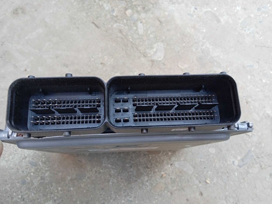 03L906023PC 5WP42937 КОМПЬЮТЕР VW CADDY 1. 6