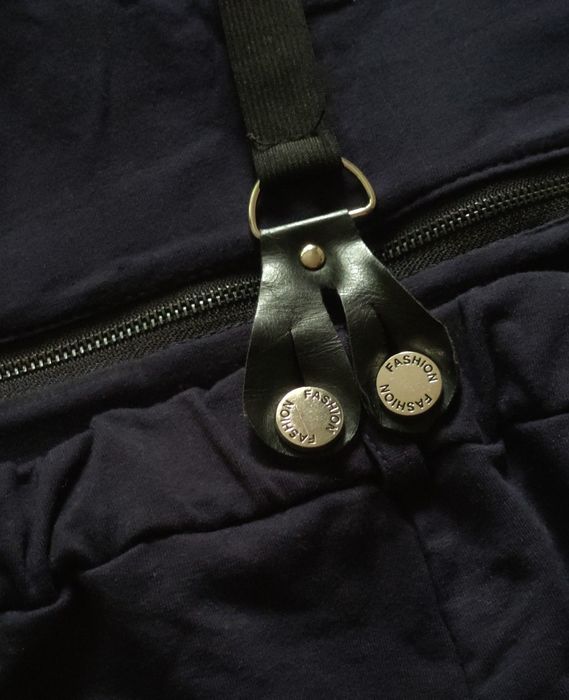 Granatowe ogrodniczki / spodnie na szelkach – Pronto Moda