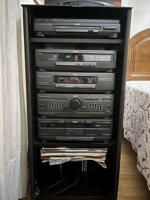 Aparelhagem Akai + Colunas Akai