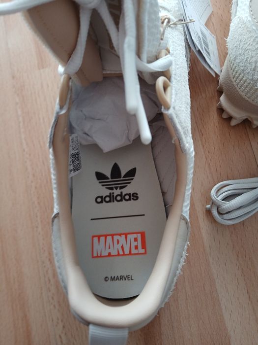 Adidas marathon marvel