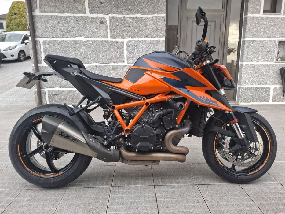 KTM Super Duke 1290 R de 2020