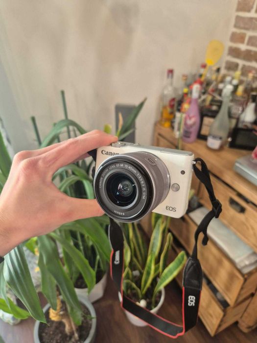 Canon EOS M10 | stan bardzo dobry | 15–45 mm + bateria + ładowarka