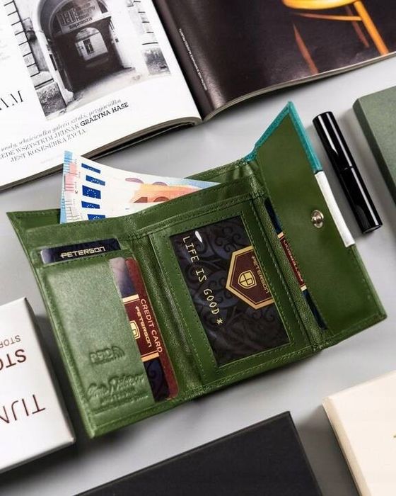 zestaw prezentowy: skórzany portfel damski i woda perfumowana lizard