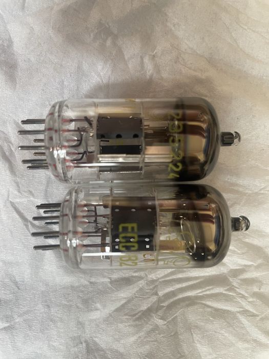 Радіо лампи есс83, есс82