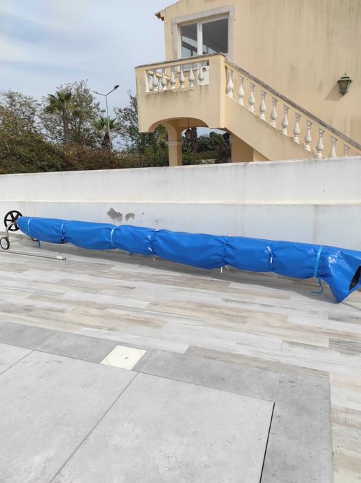 vendo manta térmica GB 800 micras sol guard + enrolador, para piscina