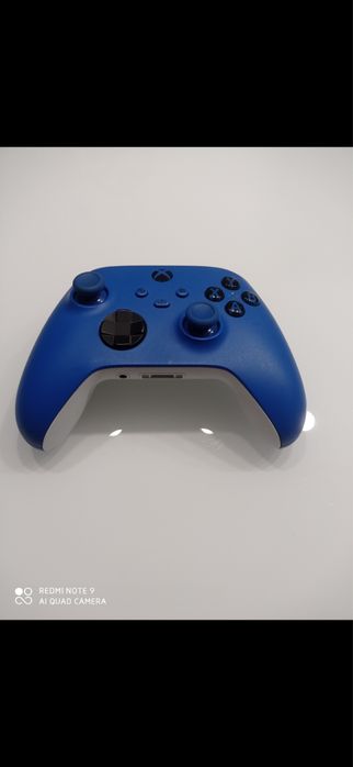 Xbox series x z dwoma padmi i grami