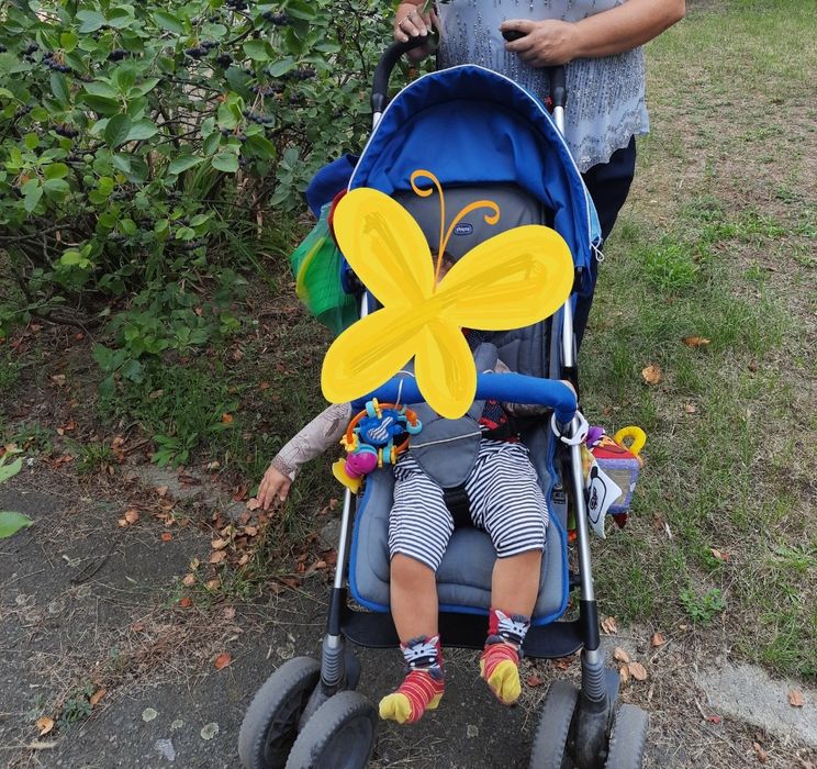 Продам  коляску фірми  Chicco САМОВИВІЗ