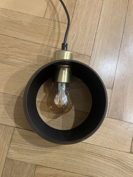 Lampa na szynę czarna ze zlotym środkiem