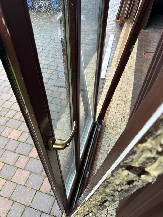 Okna balkonowe uzywane orzech firmy dziadek