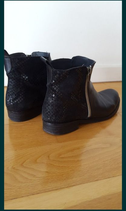 Botim Pele e aplicação Pele Cobra Brilho